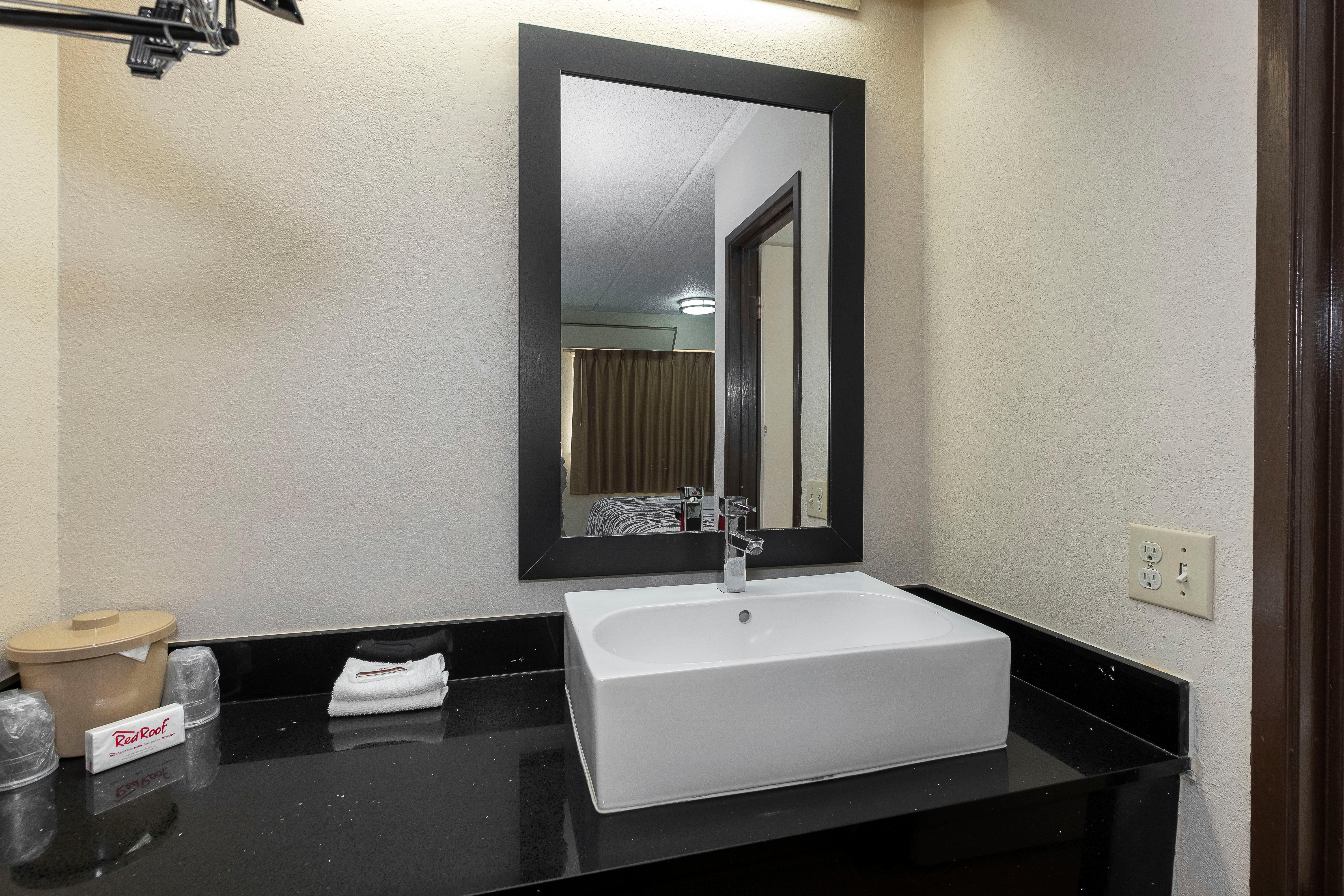 Red Roof Inn Columbia West, Sc Экстерьер фото